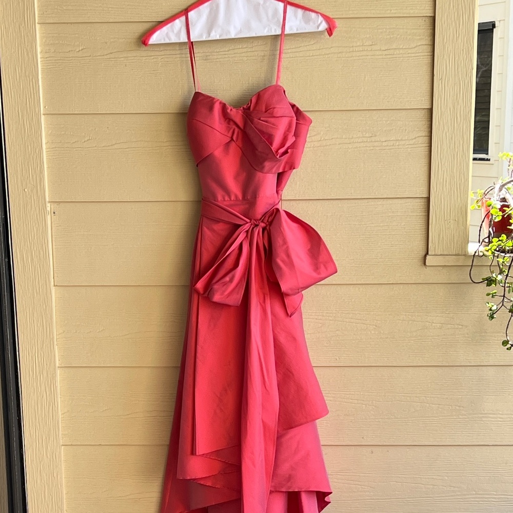 ORGANZA EVENING GOWN NEW WITH TAGS - SIZE 16